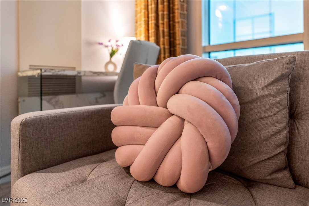 125 East Harmon Avenue 216