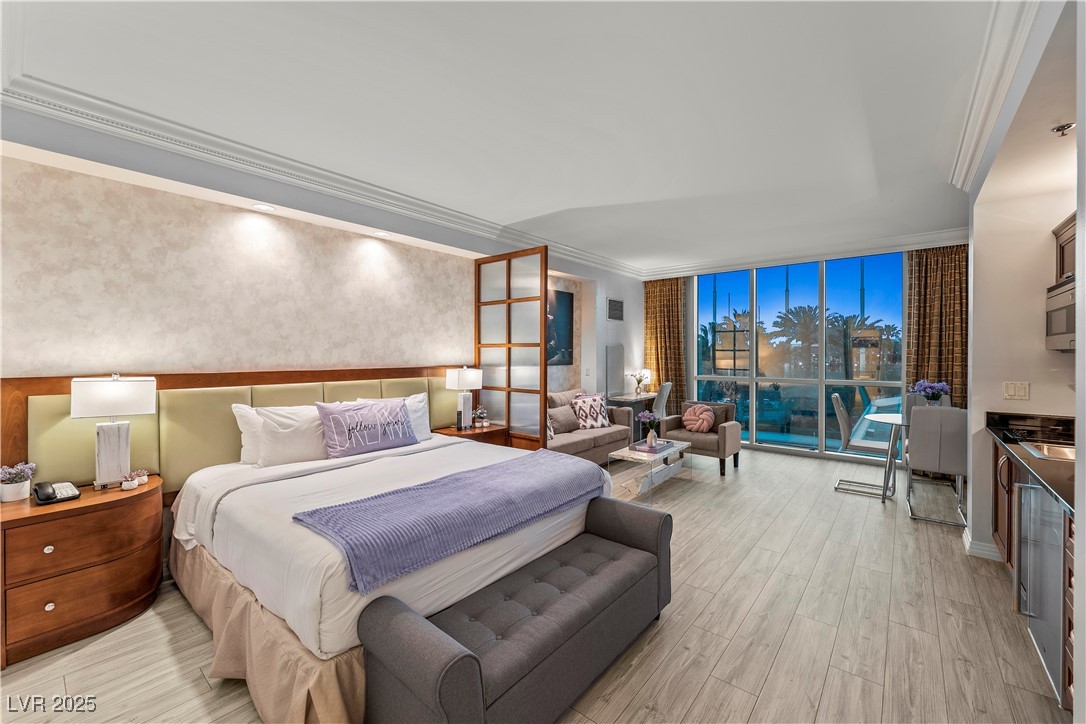 125 East Harmon Avenue 216