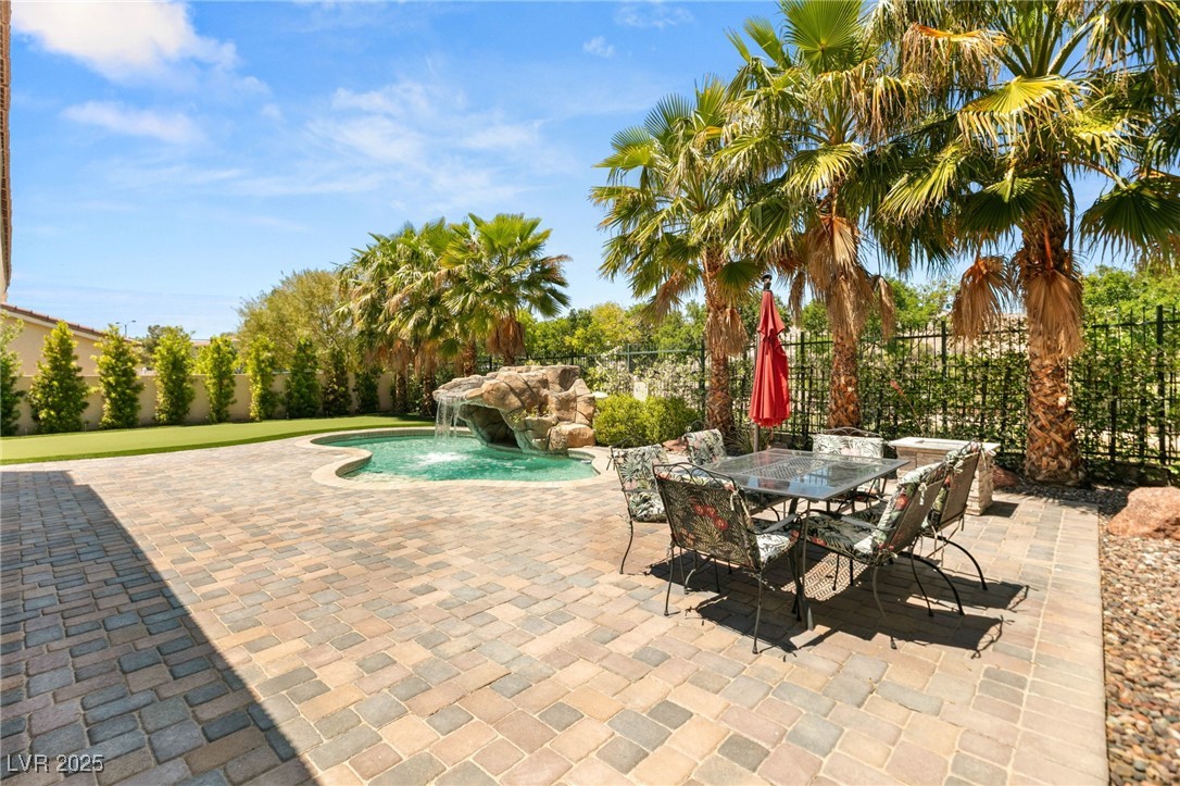 4542 GREY SPENCER Drive
