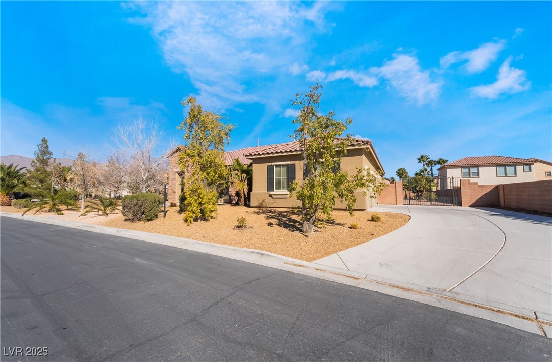 7860 Thunder Echo Street