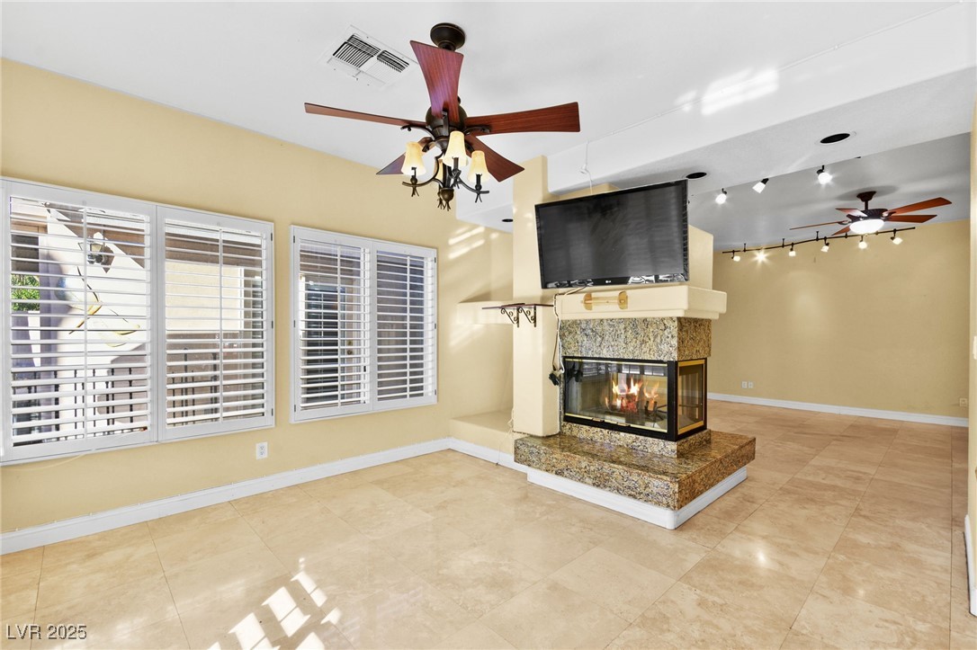 255 El Camino Verde Street