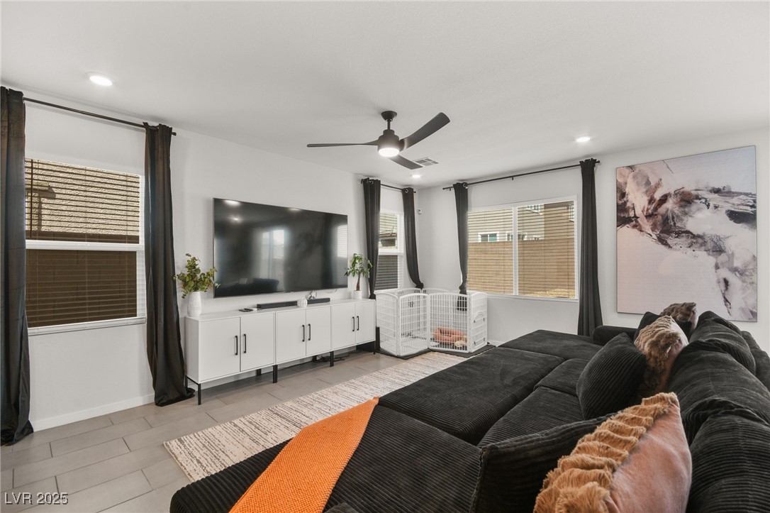 2724 High Echelon Road