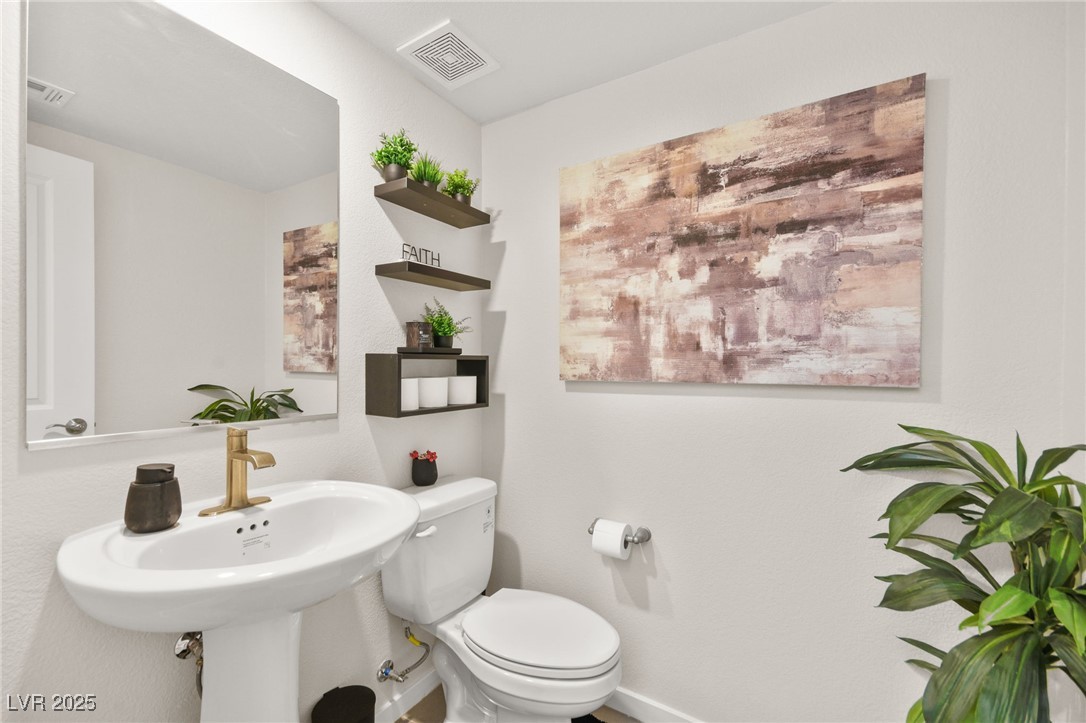 2724 High Echelon Road