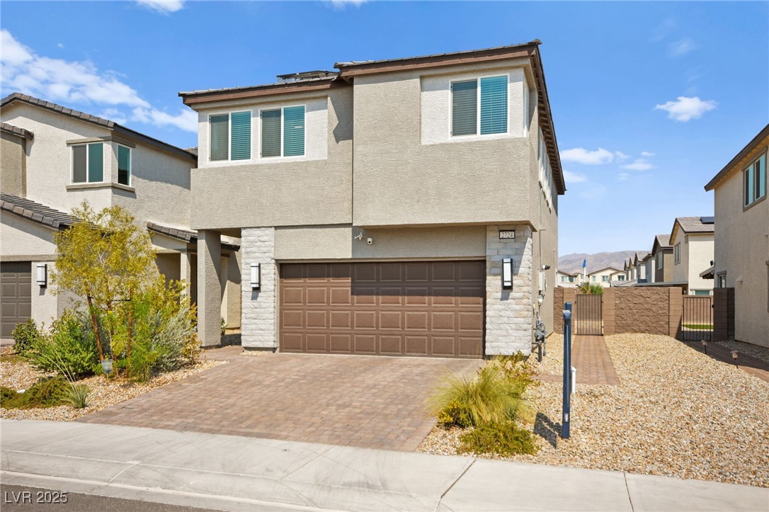 2724 High Echelon Road