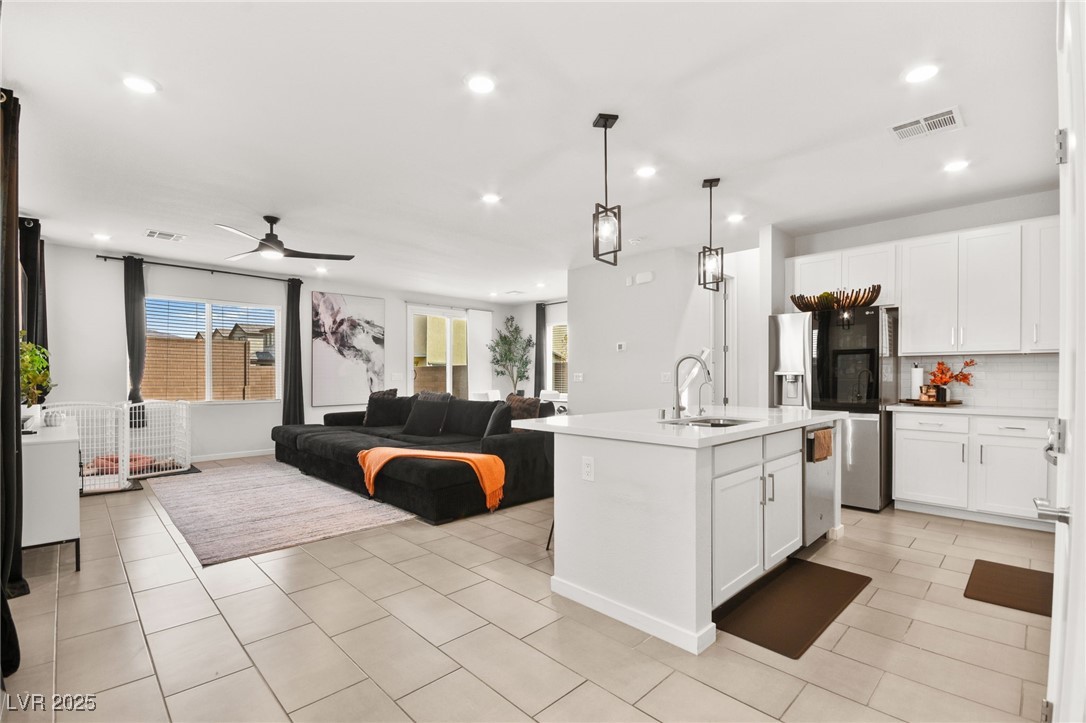 2724 High Echelon Road