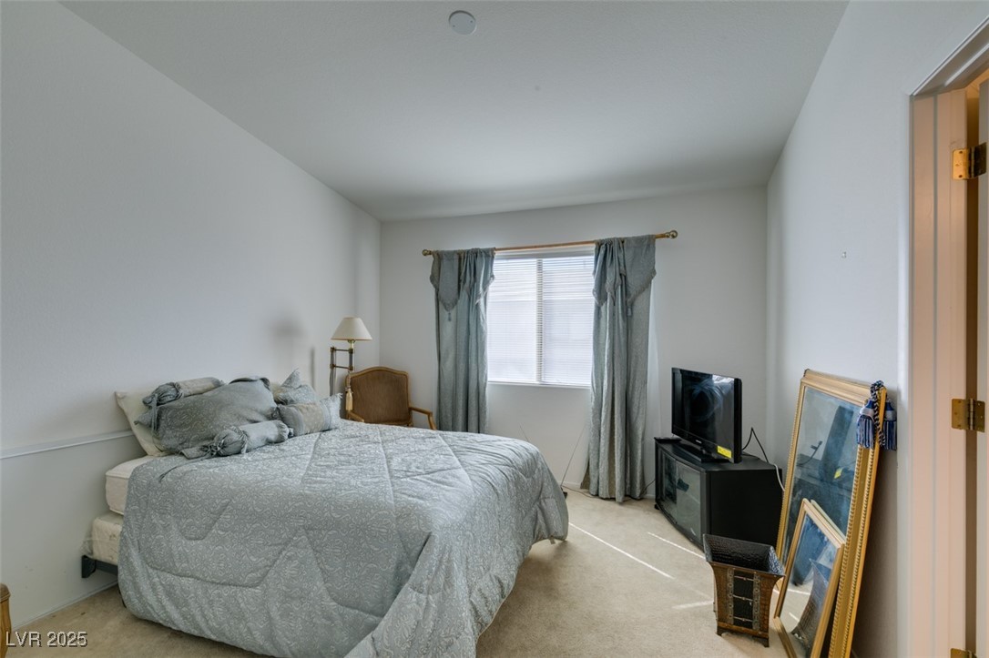 2050 Los Feliz Street 112