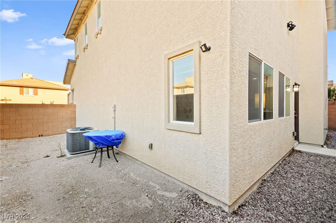 6989 Walden Park Street