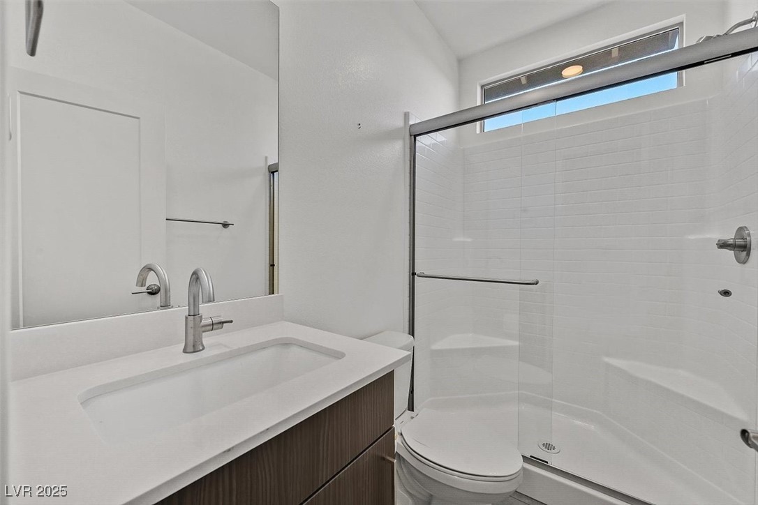 796 Keys View Avenue