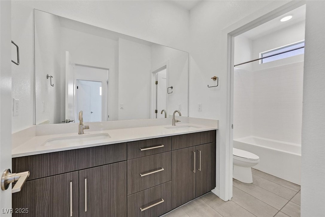 796 Keys View Avenue