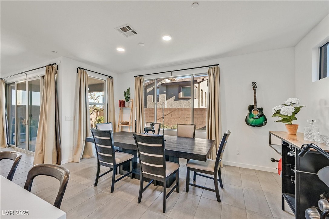 796 Keys View Avenue