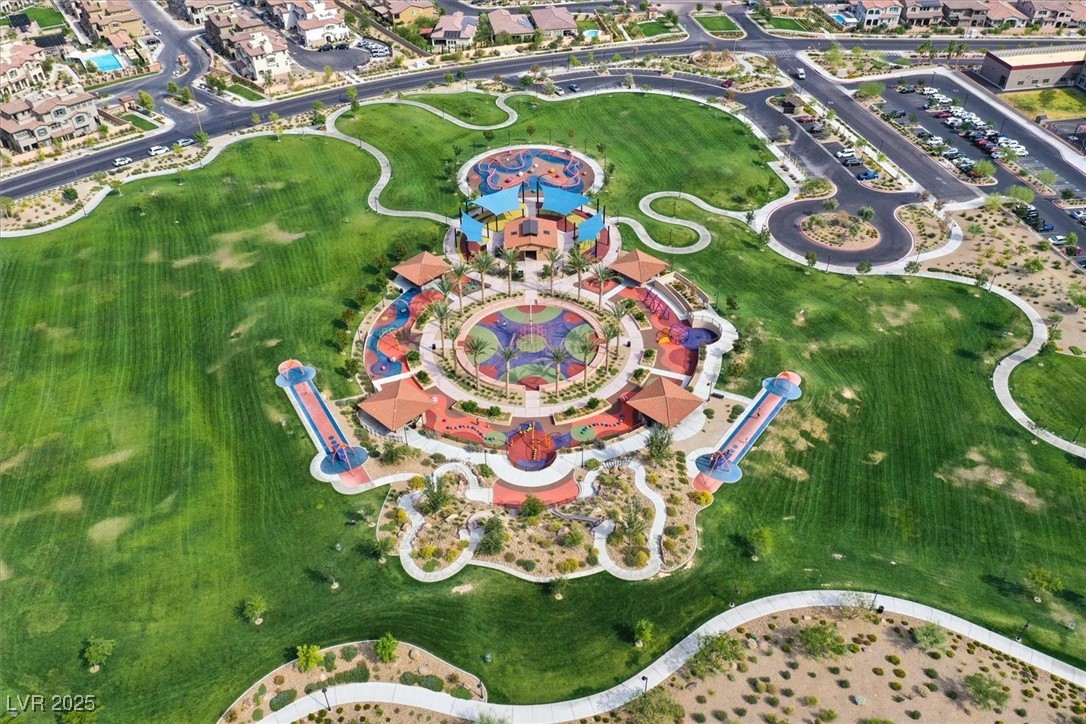 796 Keys View Avenue