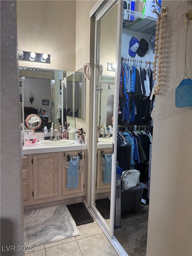 807 Zinnia Circle
