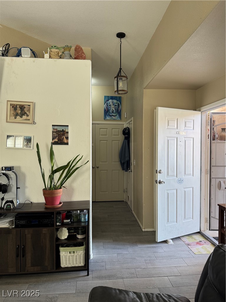 807 Zinnia Circle