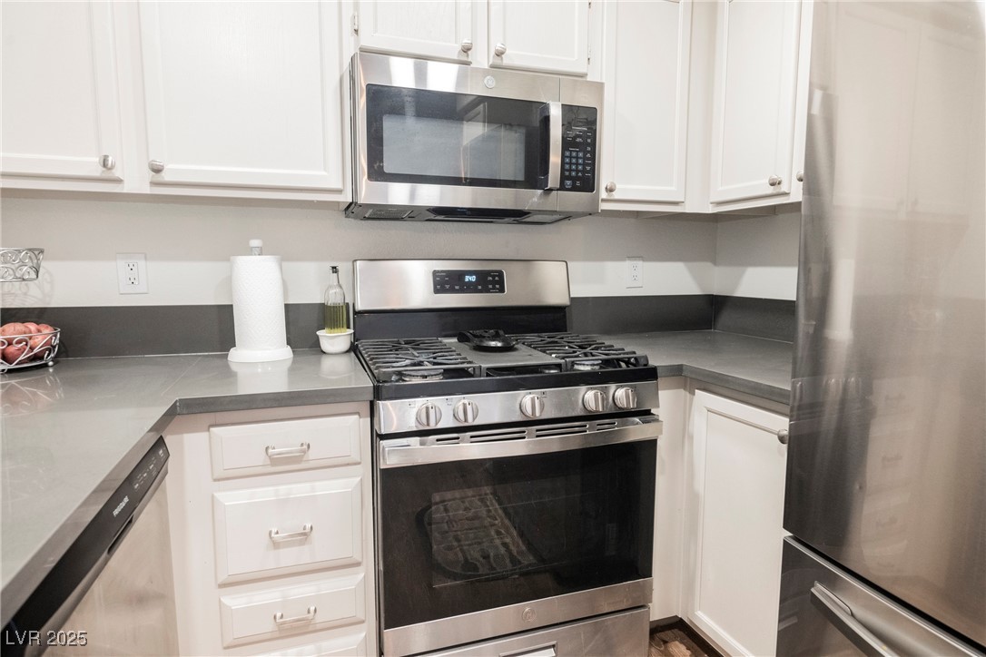 3038 Tarpon Drive 102