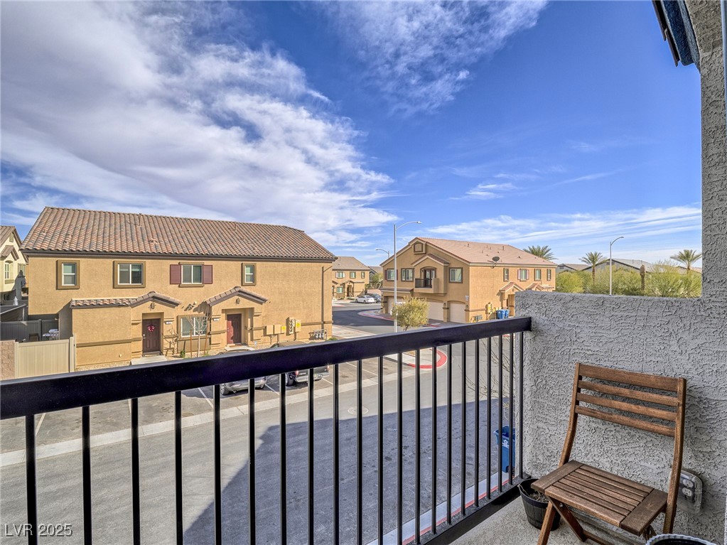 7525 Emerald Stars Street 101