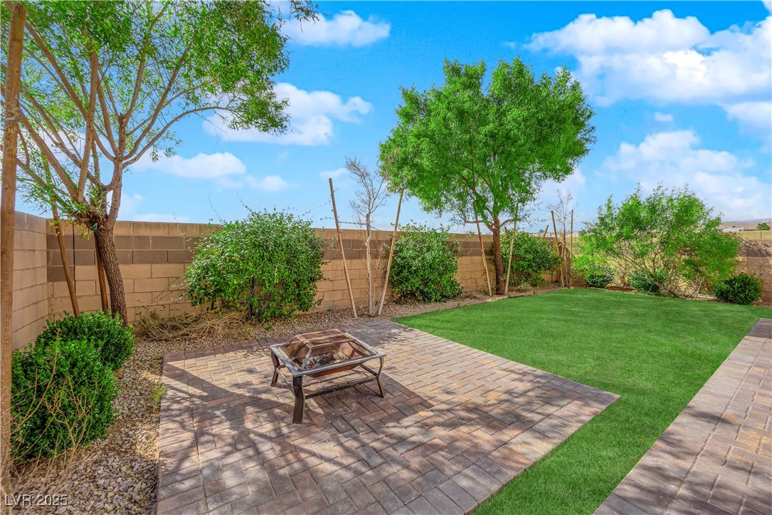 8495 Green Alder Court