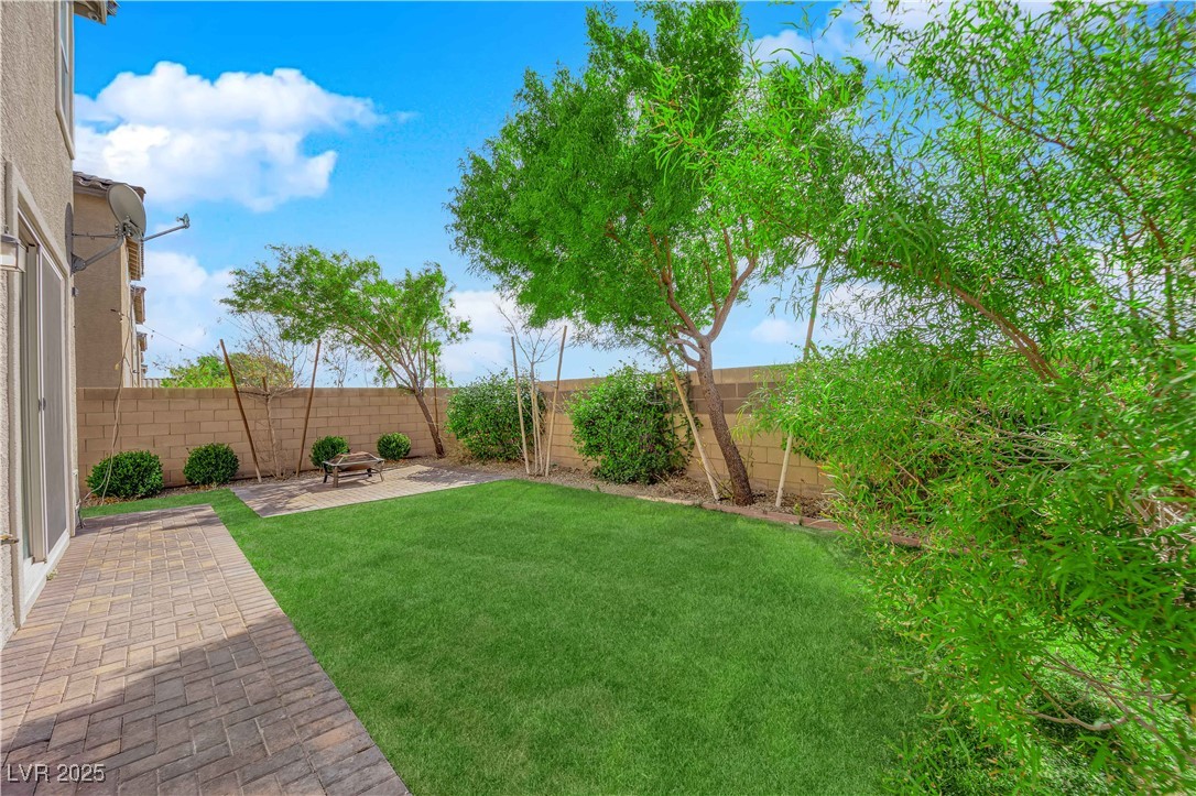 8495 Green Alder Court