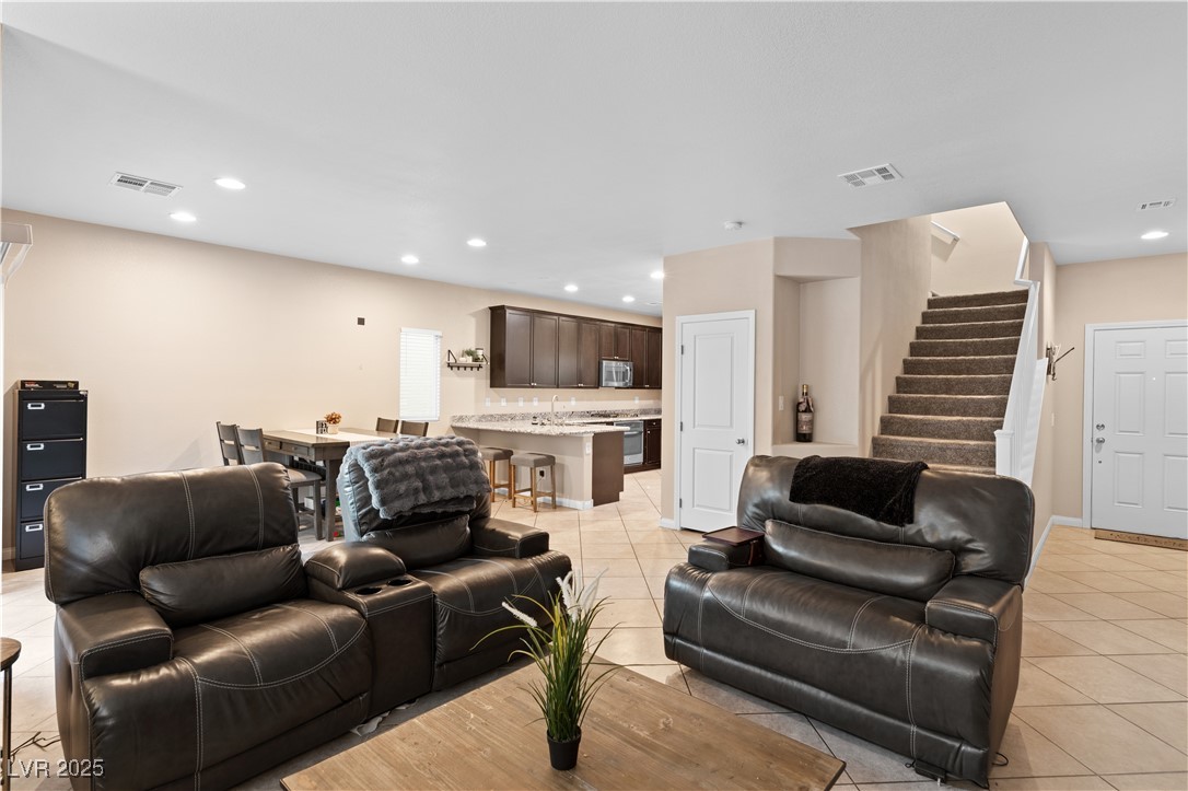 7253 Sterling Rock Avenue