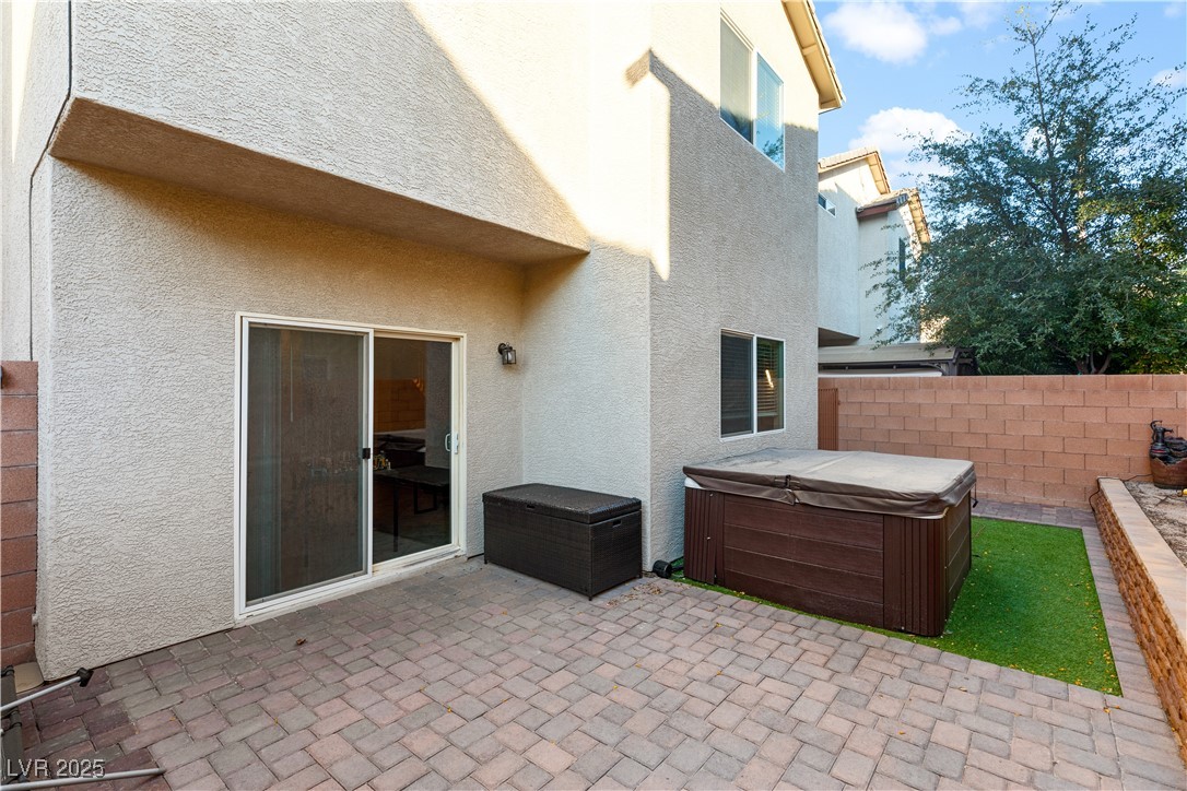 7253 Sterling Rock Avenue
