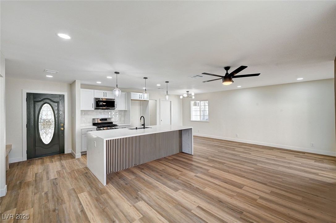 4804 El Tesoro Avenue