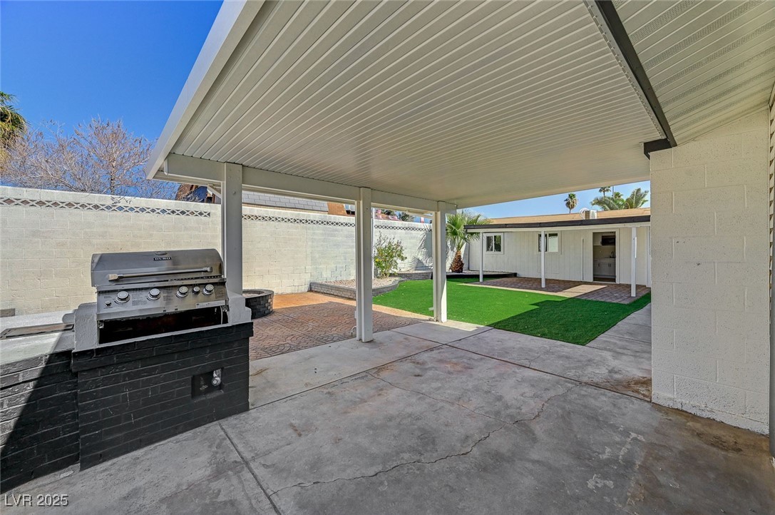 4804 El Tesoro Avenue