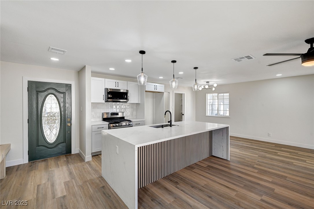 4804 El Tesoro Avenue