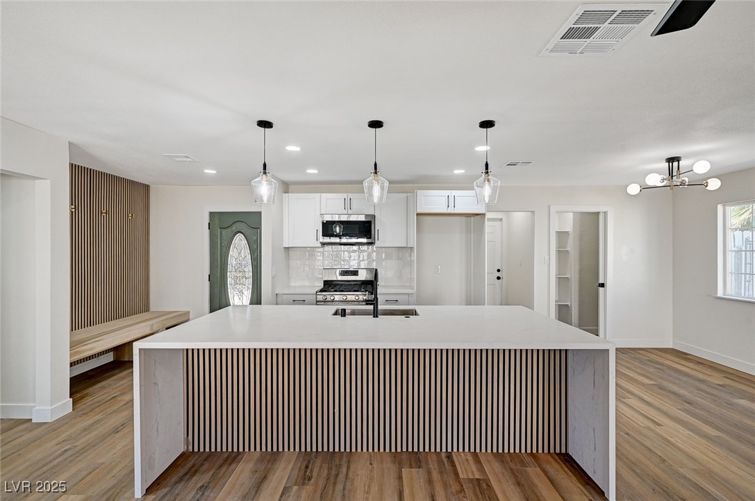 4804 El Tesoro Avenue