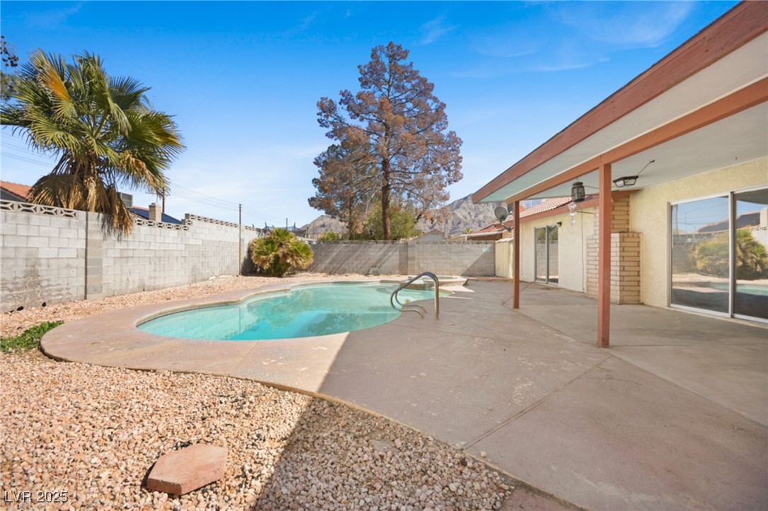6130 Desert Sun Drive