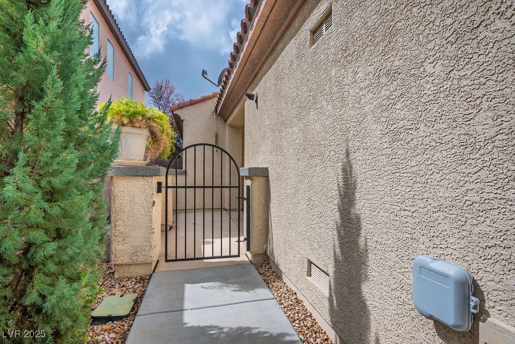 2629 Chateau Clermont Street
