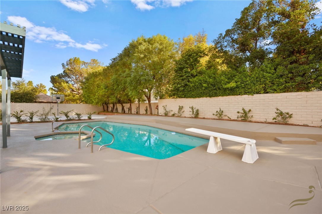 2501 Wimbledon Drive