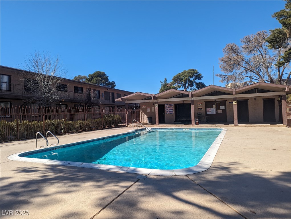 615 South Royal Crest Circle 15