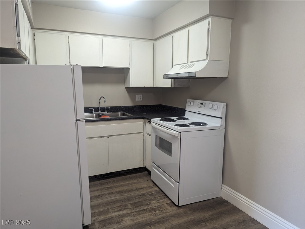 615 South Royal Crest Circle 15
