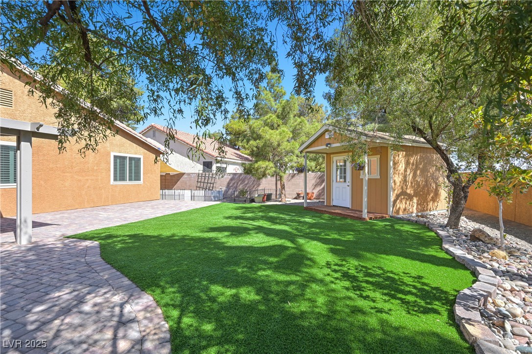 2213 Midvale Terrace
