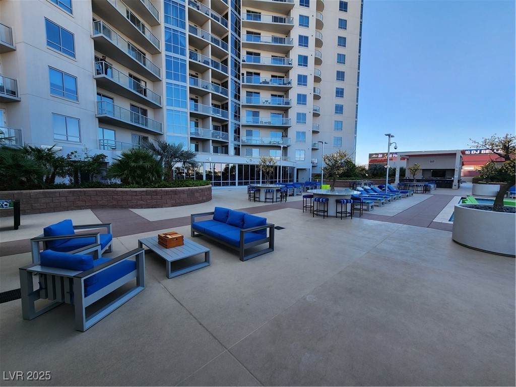 200 West Sahara Avenue 502