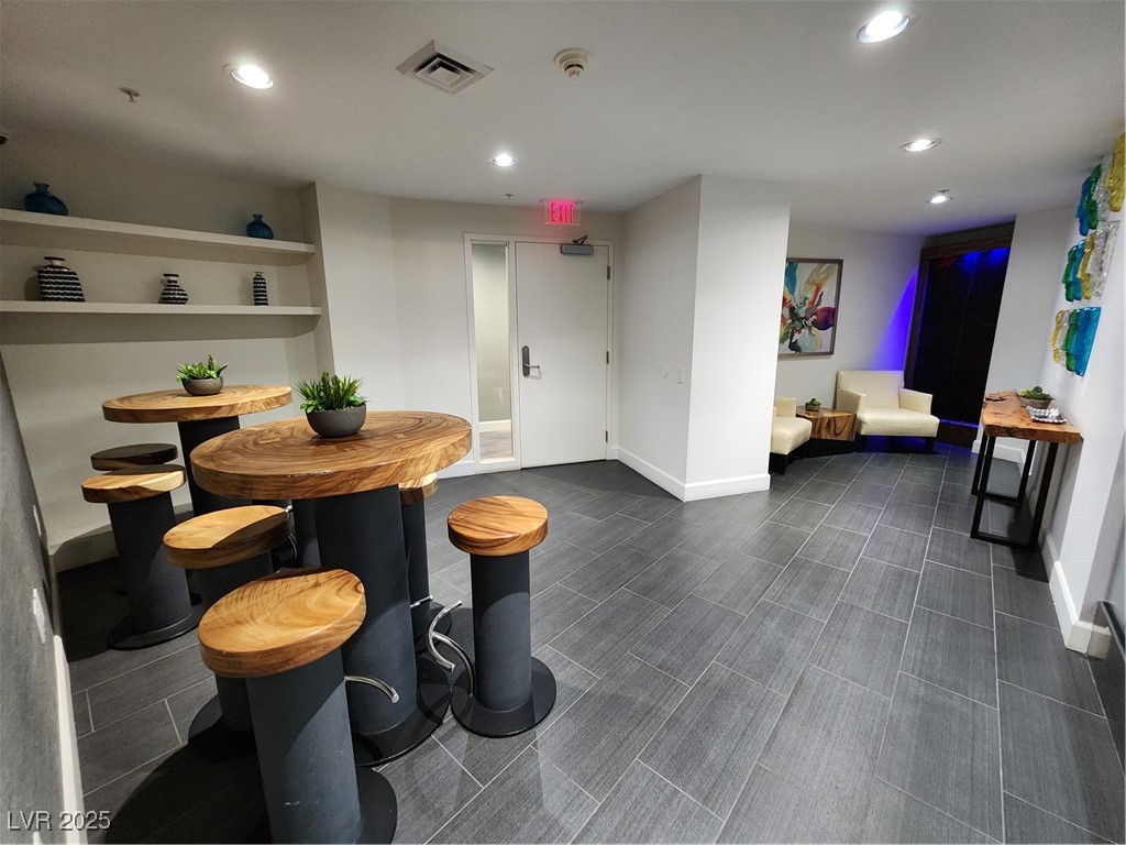 200 West Sahara Avenue 502