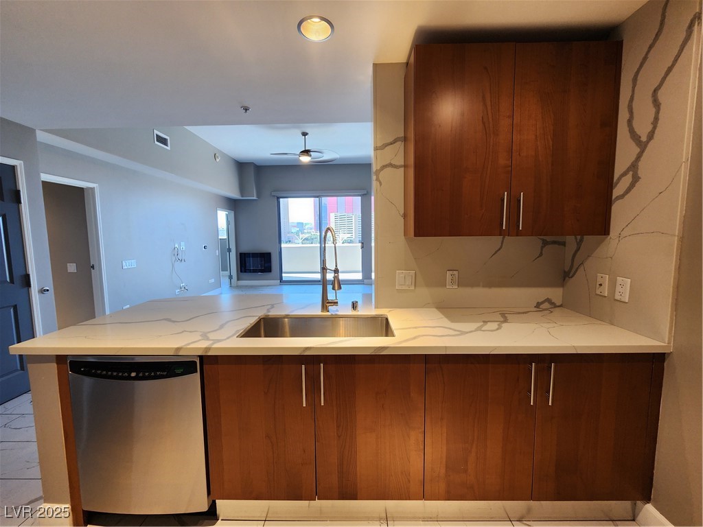 200 West Sahara Avenue 502