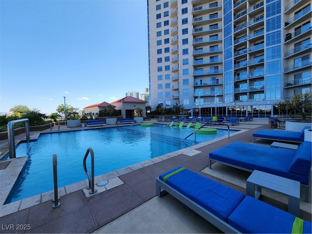 200 West Sahara Avenue 502
