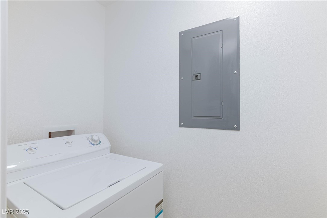 5855 Valley Drive 2018