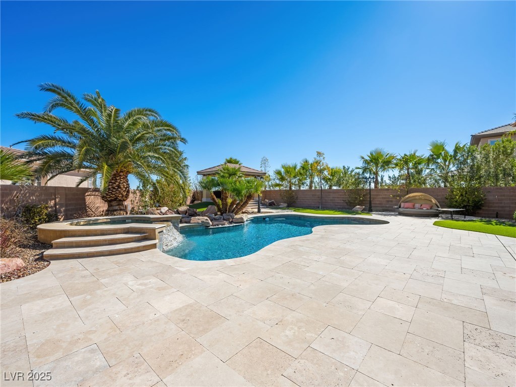 11504 White Cliffs Avenue