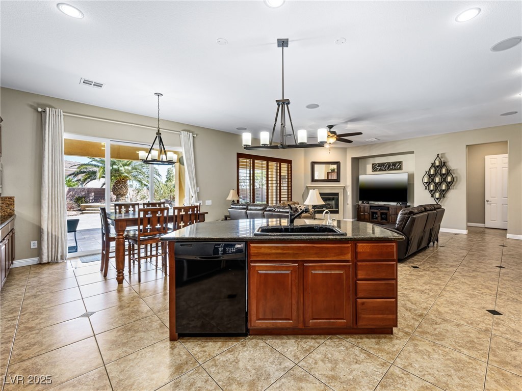 11504 White Cliffs Avenue