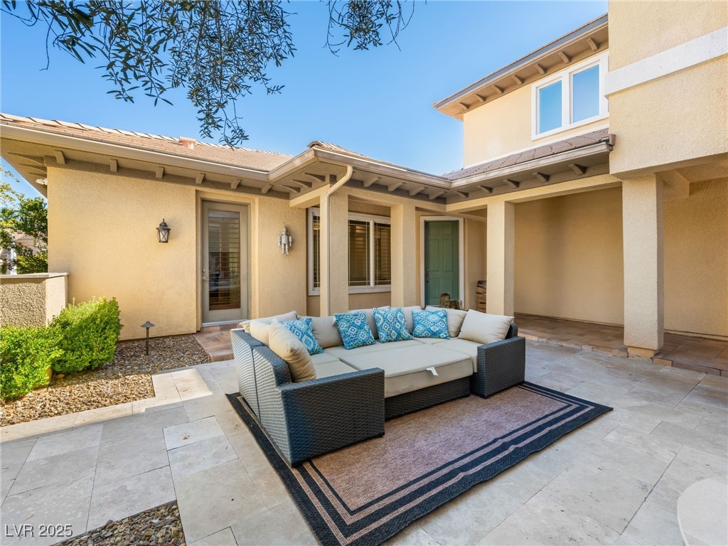 11504 White Cliffs Avenue