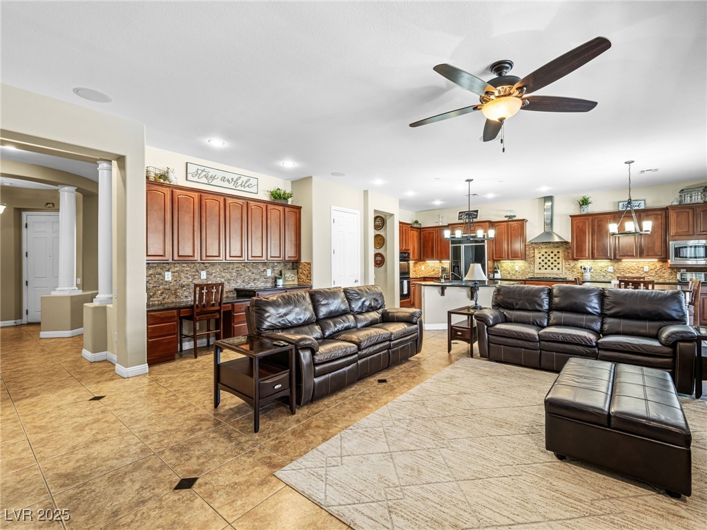 11504 White Cliffs Avenue
