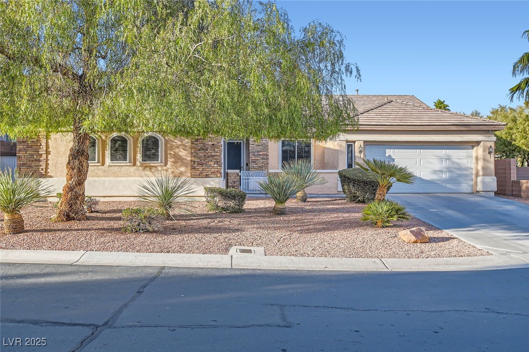 9484 Ebony Rock Avenue
