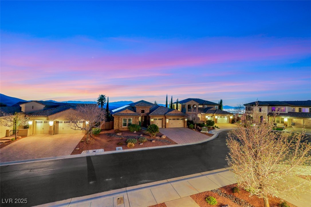 2908 Ferrand Court