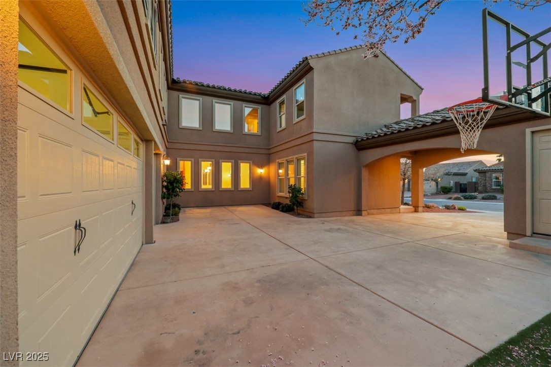 2908 Ferrand Court