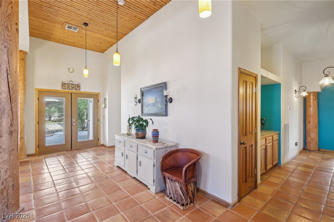 519 North Racetrack Road