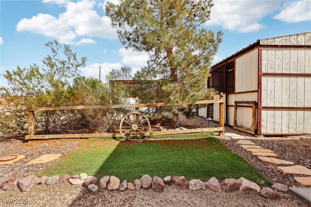 519 North Racetrack Road