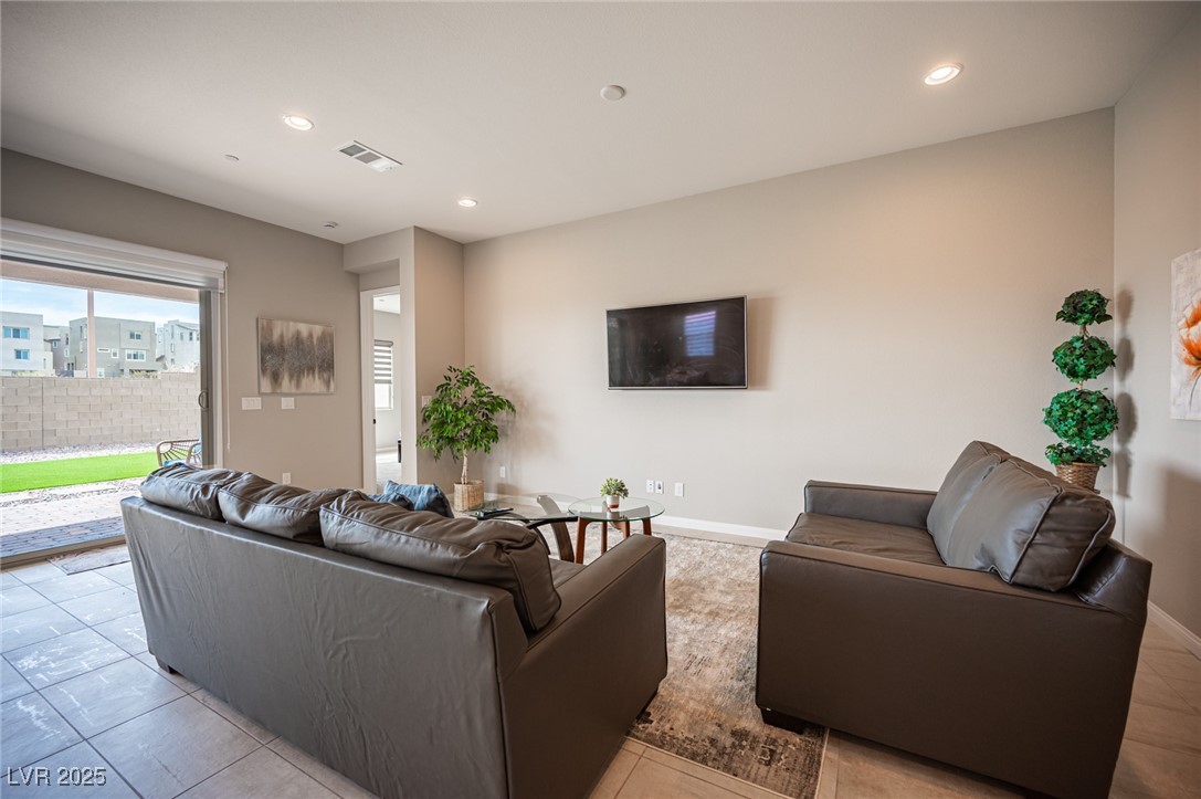 11701 Hatchling Avenue