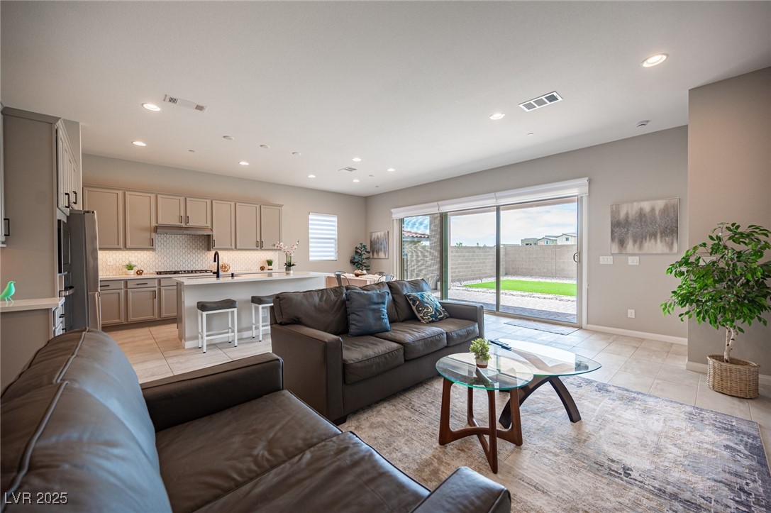 11701 Hatchling Avenue