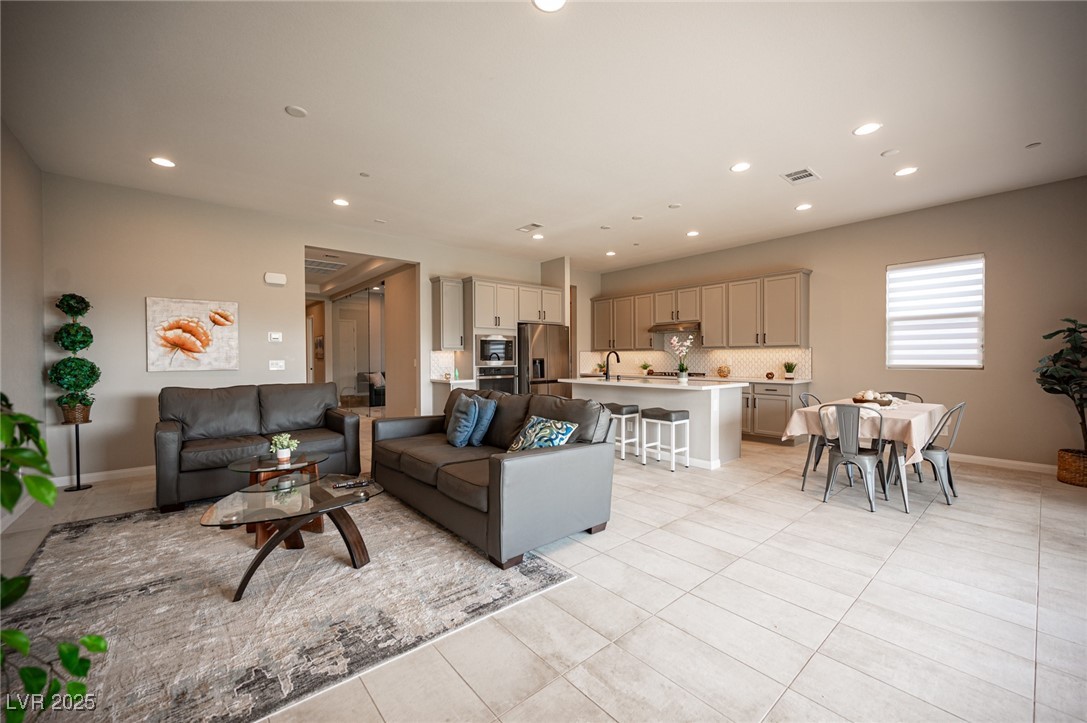 11701 Hatchling Avenue